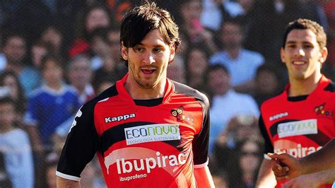 lionel messi first game for newell's old boys